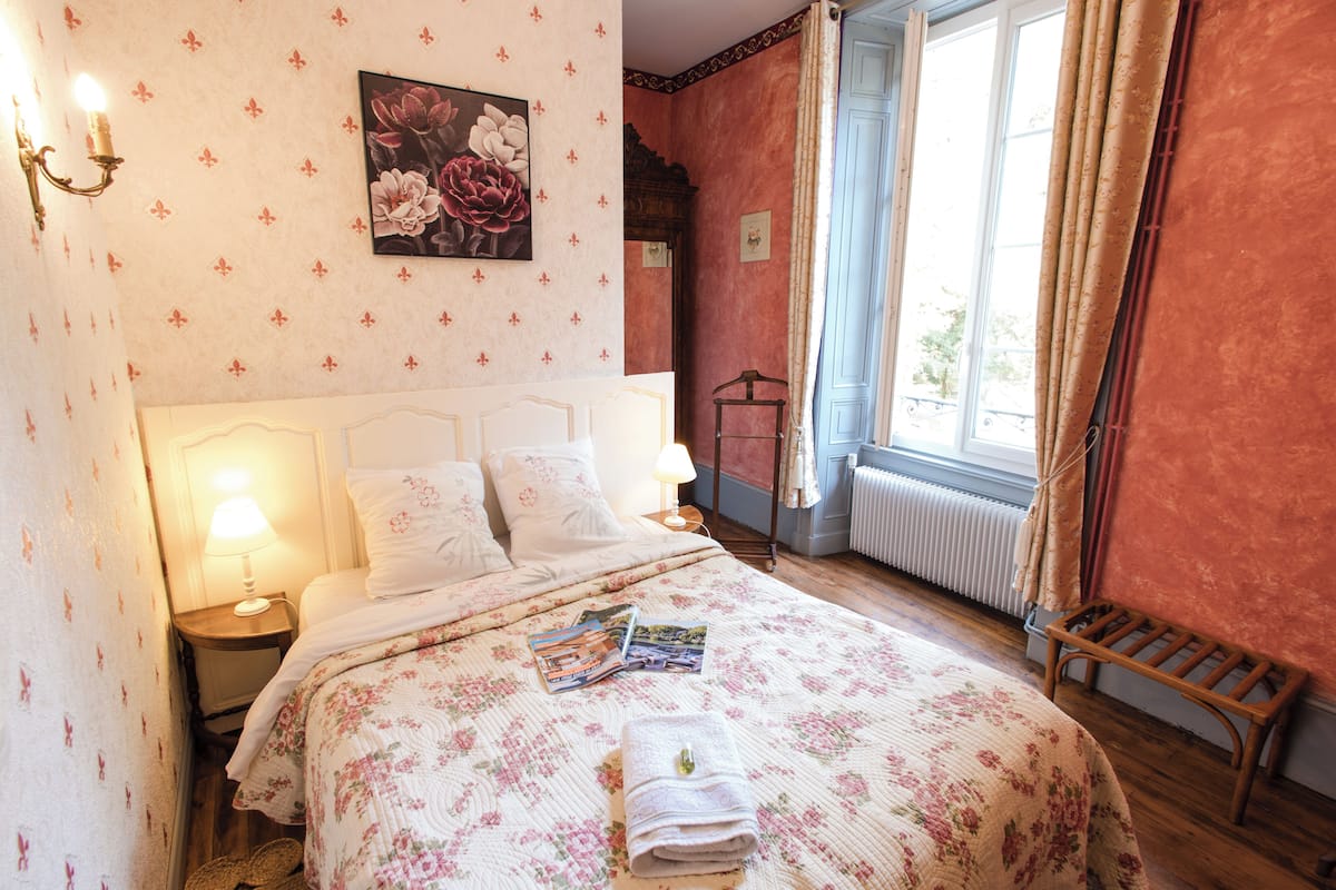 Kamer | Luxe beddengoed, individueel gedecoreerd, individueel gemeubileerd