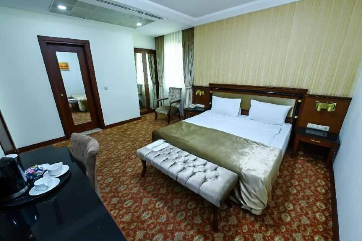 Ropa de cama de alta calidad y minibar