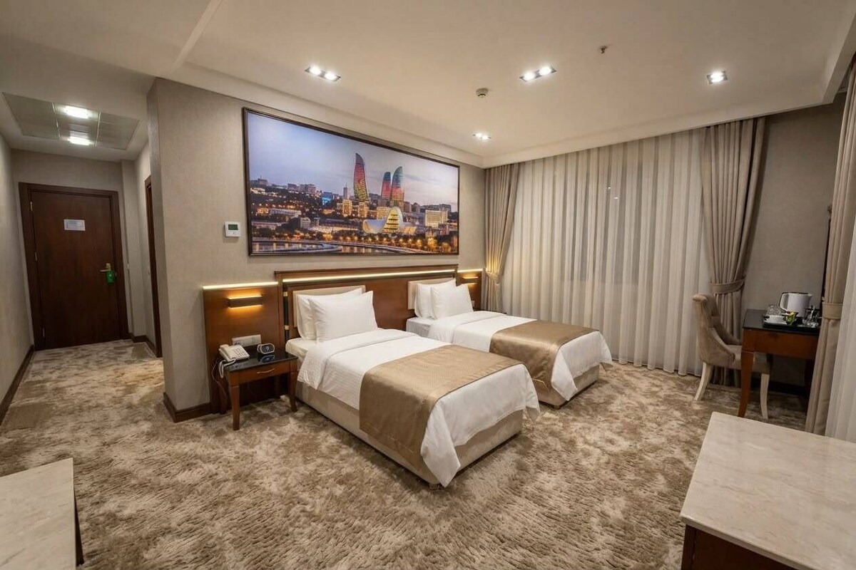 Standard Twin Room | Premium bedding, pillowtop beds, minibar, in-room safe