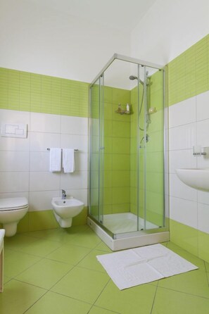 Double or Twin Room, Sea View | Bathroom | Shower, free toiletries, towels - Baglio Buccellato (Castellammare del Golfo)