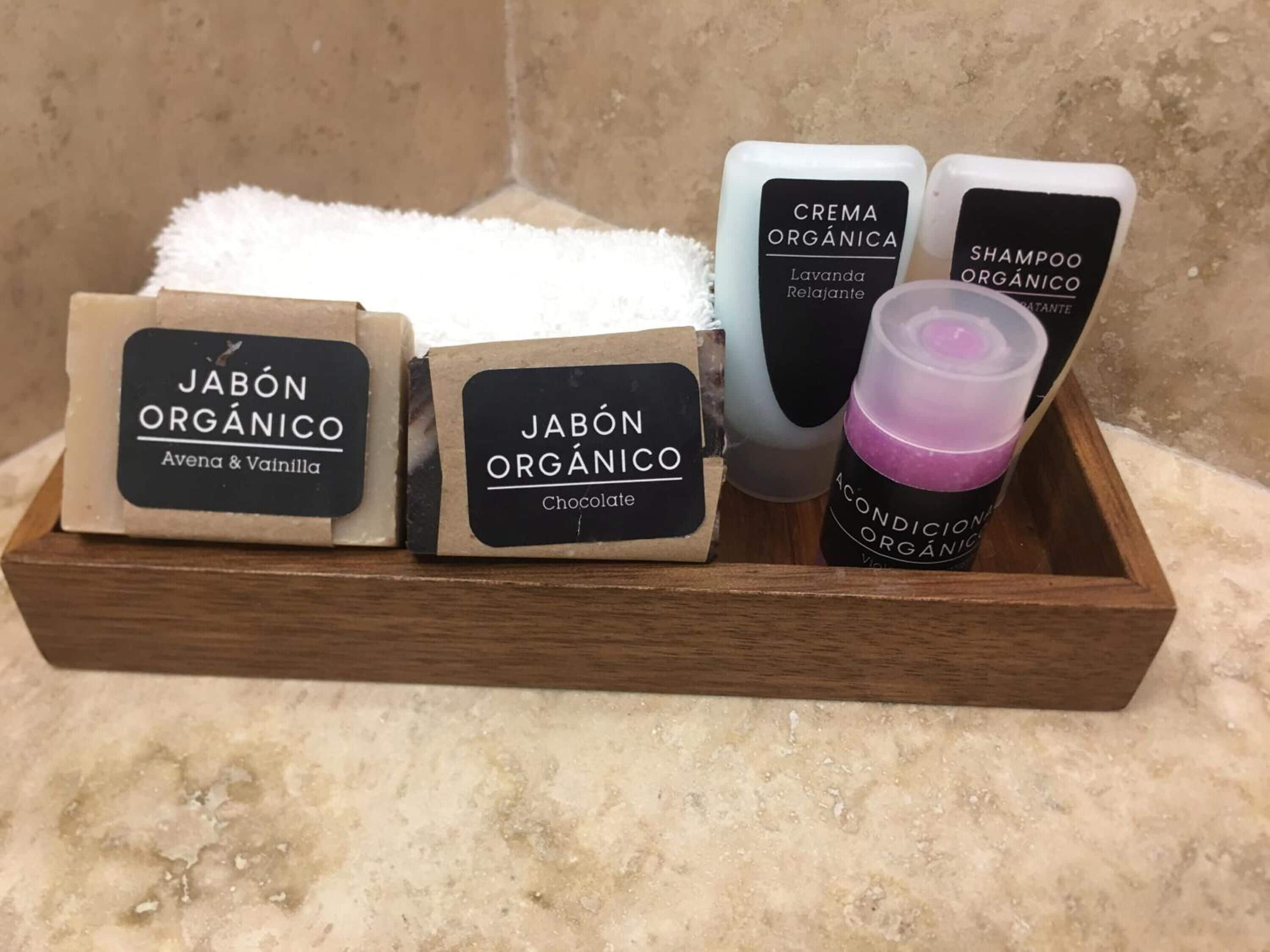 shower, free toiletries, towels