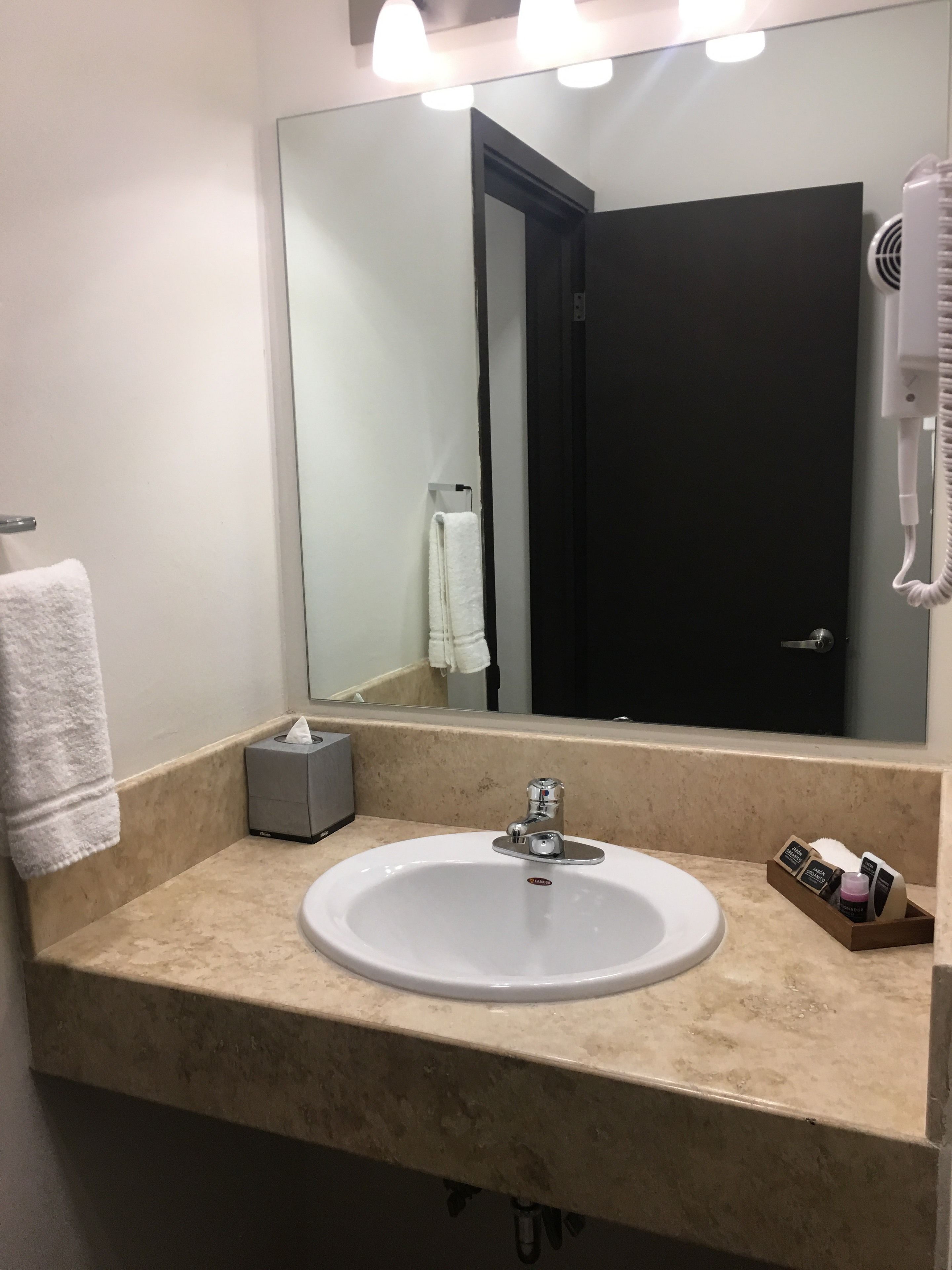 shower, free toiletries, towels