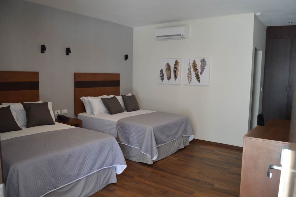 Double Room, 2 Double Beds | Desk, soundproofing, iron/ironing board, free WiFi