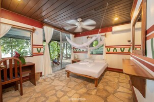 Standard Double Room | Free WiFi, bed sheets