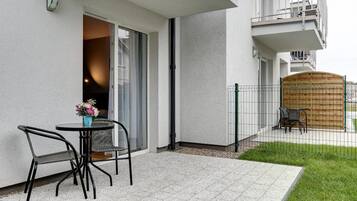 Studio | Cribs/infant beds, free WiFi, bed sheets