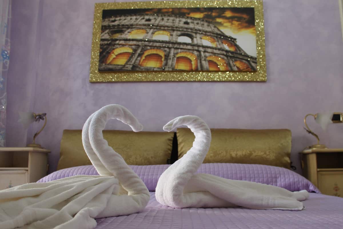 Chambre Double Confort, terrasse | Bureau, fer et planche à repasser, lits bébé (gratuits), Wi-Fi gratuit