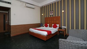 Standard Double Room | Blackout drapes, WiFi (free), bed sheets - OYO 421 One Hotel (Ghaziabad)