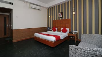 Standard Double Room | Blackout drapes, free WiFi, bed sheets