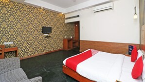 Standard Double Room | Blackout drapes, WiFi (free), bed sheets - OYO 421 One Hotel (Ghaziabad)
