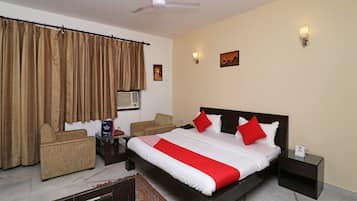 Standard Double Room | Free WiFi, bed sheets