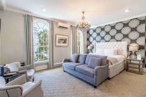 Deluxe-svíta | Sérhannaðar innréttingar, sérvalin húsgögn, myrkratjöld/-gardínur