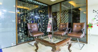 OYO 893 Hotel Seven