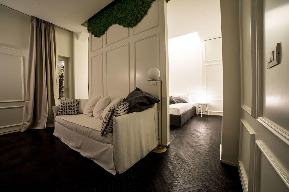 Design-Suite, 1 King-Bett und Schlafsofa, eigenes Bad, Blick auf den Innenhof