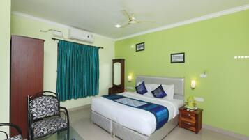 Double or Twin Room | Free WiFi