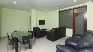 Lobby - OYO 970 MNR Grand (Chennai)