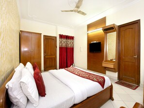 Double or Twin Room | Free WiFi - OYO 990 Hotel Paradise (Chandigarh)