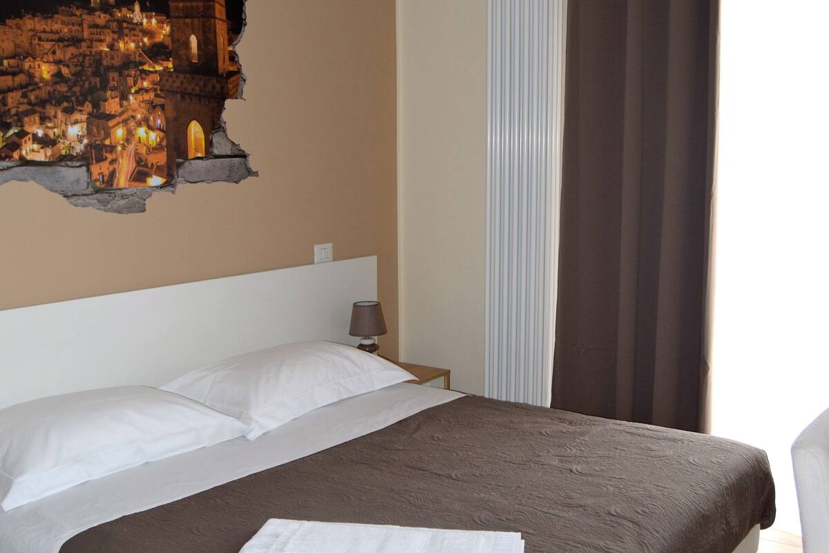 Minibar, in-room safe, desk, soundproofing