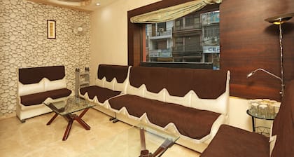 OYO 1671 Hotel Sundaram