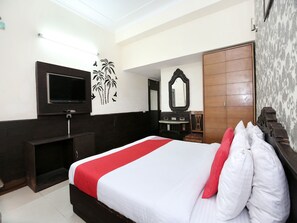 Double or Twin Room | Free WiFi - OYO 1933 Hotel City Paradise (Chandigarh)