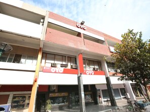 Exterior - OYO 1933 Hotel City Paradise (Chandigarh)