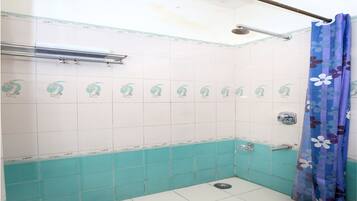 Double or Twin Room | Bathroom | Shower, rainfall showerhead, free toiletries, towels
