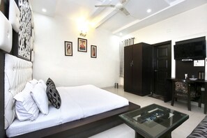 Habitación estándar doble | 1 dormitorio, minibar, escritorio y wifi gratis