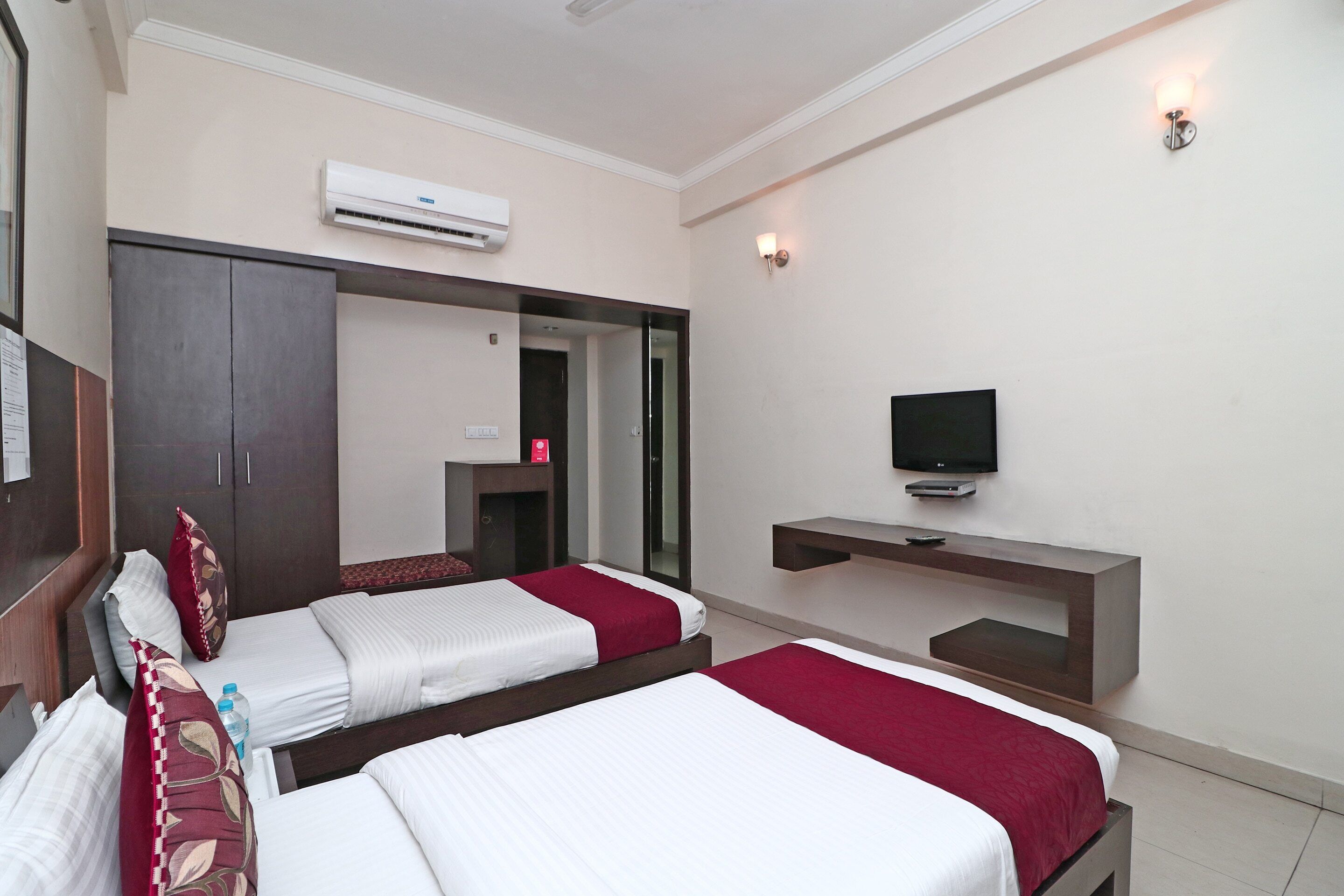 Double or Twin Room | Free WiFi, bed sheets