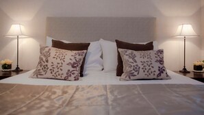 Unclassified image, 5 of 26, button - Apartment The Causeway at The Southside (Edinburgh)