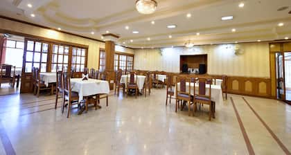 OYO 5268 Hotel Himland East