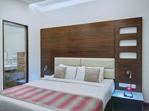 Double or Twin Room - OYO 7654 The Palladium Hotel (Bengaluru)