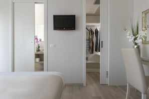 Superior-Doppelzimmer, eingeschränkter Meerblick | Schallisolierte Zimmer, kostenloses WLAN, Bettwäsche