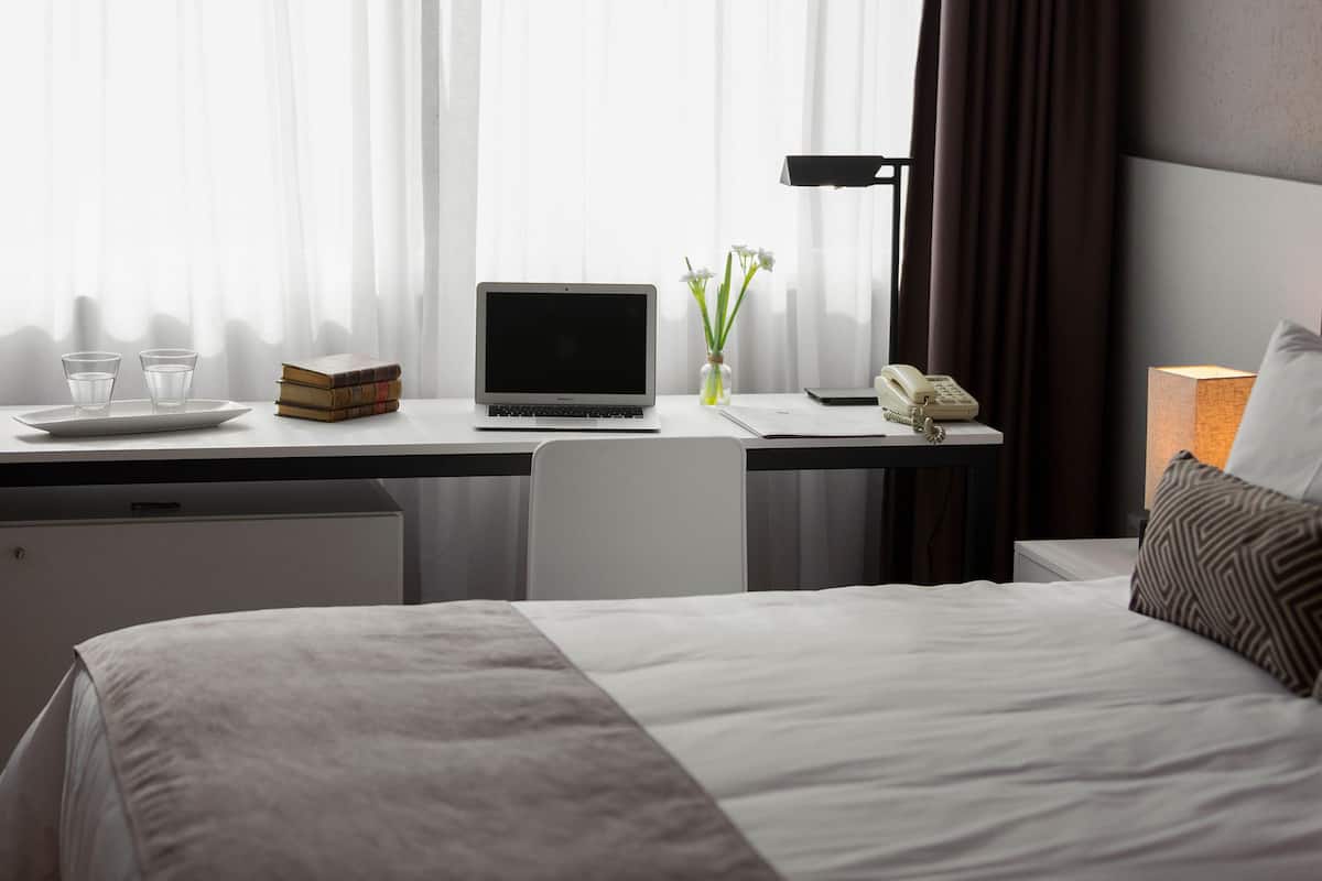 1 bedroom, minibar, free wifi, bed sheets