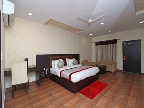 Double or Twin Room - OYO 8620 Sparsh Hotels and Resorts (Bareilly)