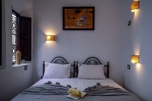 Iron/ironing board, free WiFi