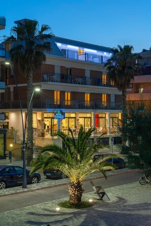 Exterior - Hotel Dino (San Benedetto del Tronto)