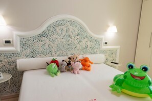 Premium bedding, in-room safe, individually furnished, desk - Hotel Dino (San Benedetto del Tronto)