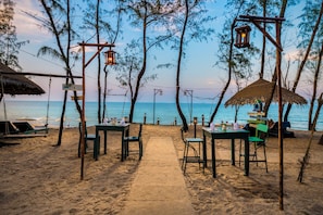 Beach bar - Sol An Bang Beach Resort & Spa (Da Nang)
