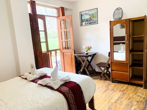Panoramic Double Room, 1 Double Bed, Mountain View | Desk, laptop workspace, blackout curtains, free WiFi - Inka Khawarina Tambo Lodge (Ollantaytambo)