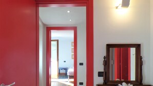 Duplex, 2 Bedrooms | 1 bedroom, desk, laptop workspace, cots/infant beds - Casa del Gelsomino (Stresa)