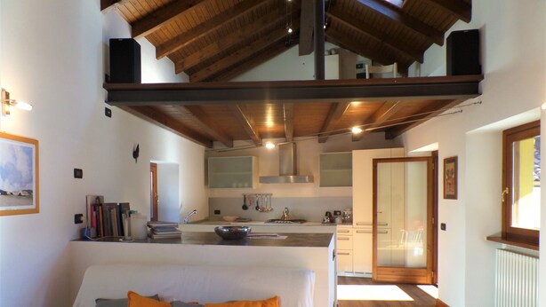 Duplex, 2 Bedrooms | Living room | Flat-screen TV, fireplace - Casa del Gelsomino (Stresa)