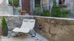 Unclassified image, 4 of 24, button - Casa Gianna (Mergozzo)