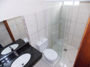 Shower, toilet paper - Vila Dumont Residencial (Foz do Iguaçu)