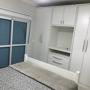 Apartment, 3 Schlafzimmer | Zimmerausstattung