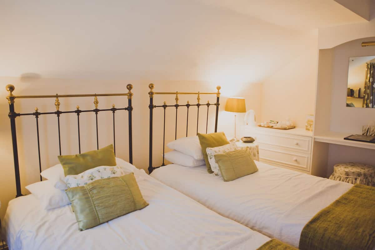 Free cots/infant beds, rollaway beds, free WiFi