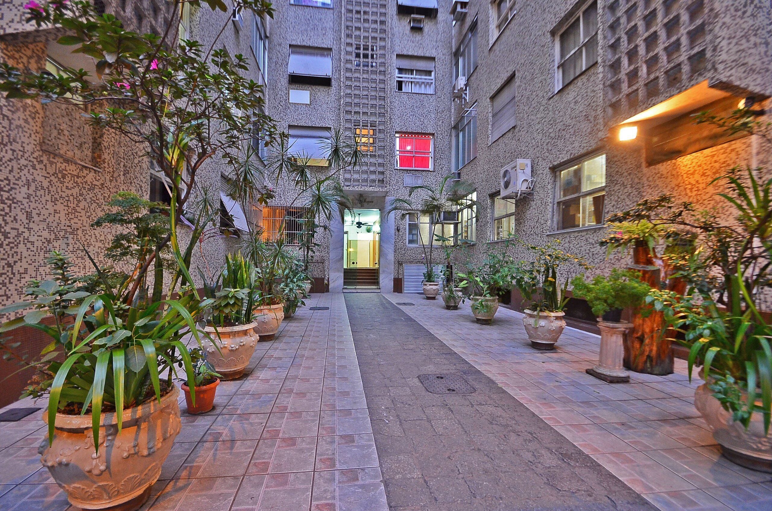 Studio | Exterior detail