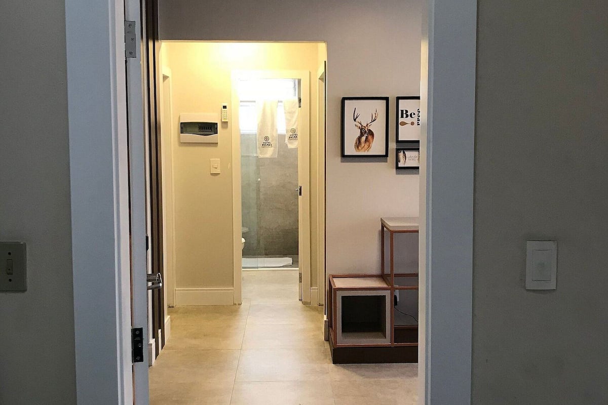 City Apartment, 2 Bedrooms | 1 bedroom, premium bedding, desk, iron/ironing board