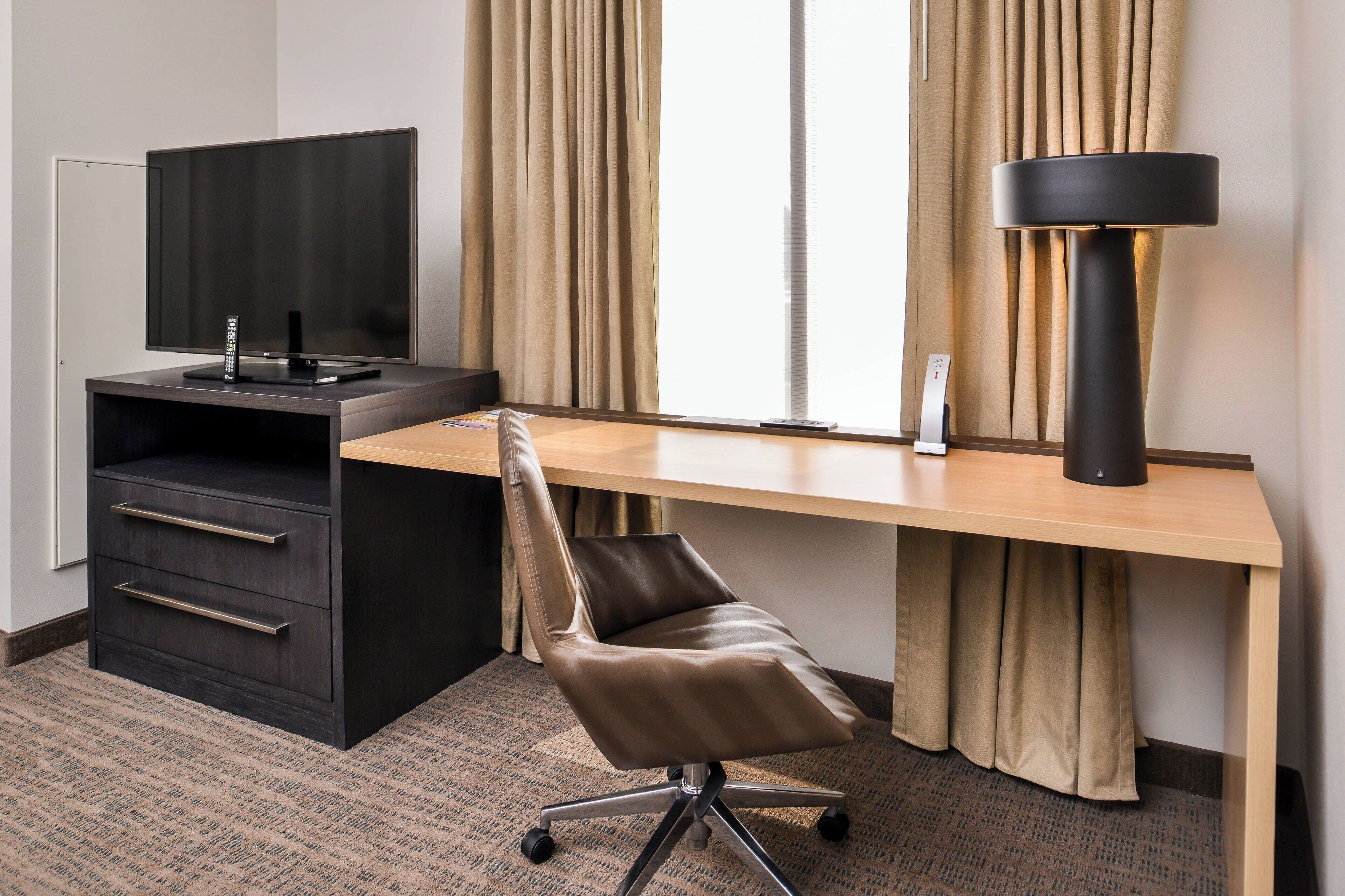 1 bedroom, desk, iron/ironing board, free cots/infant beds