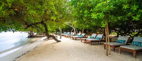 Private beach, white sand, free beach cabanas, sun-loungers