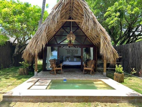 Exterior. Hotel Isla Mucura