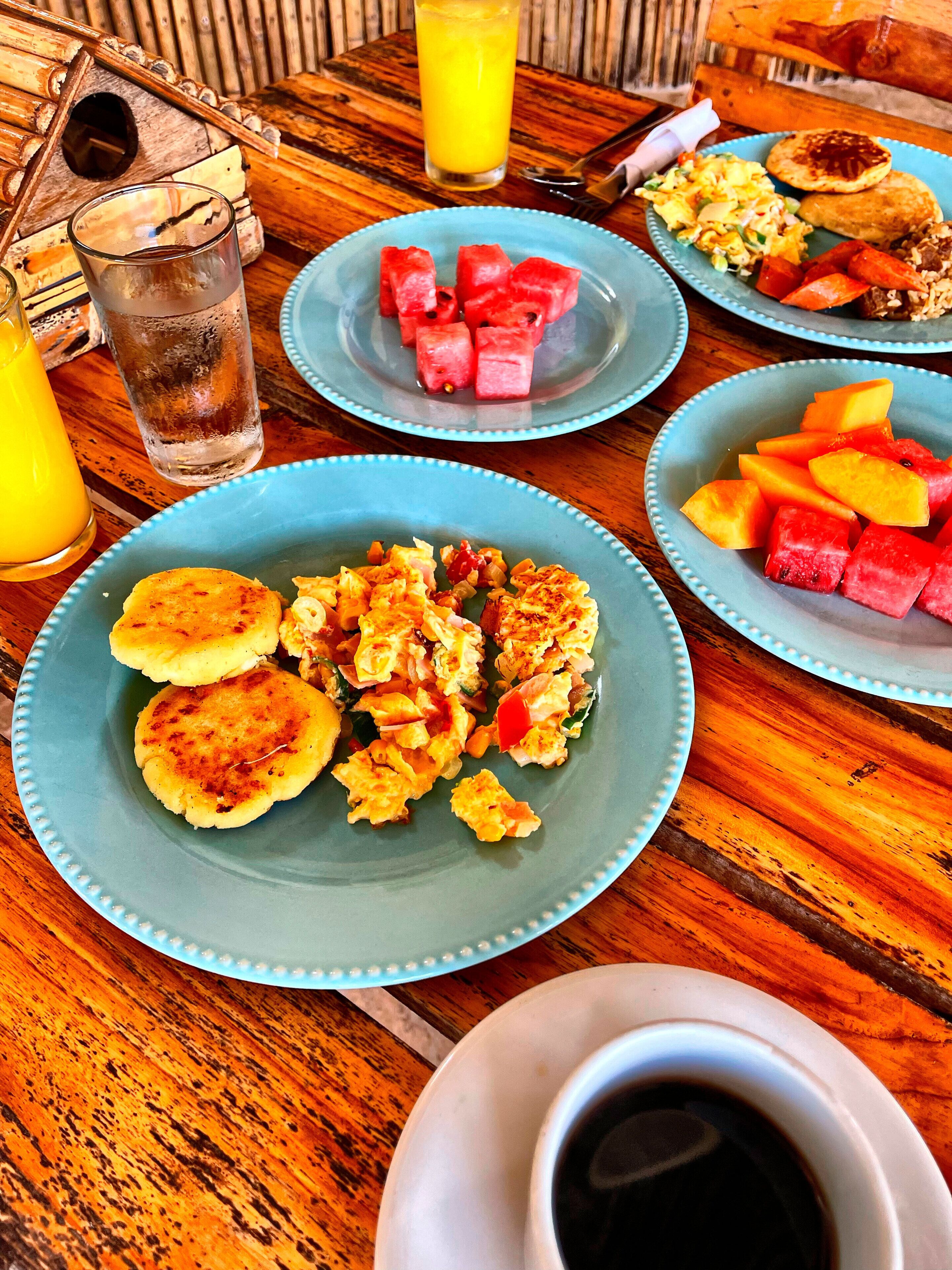 Daily buffet breakfast (COP 65000 per person)